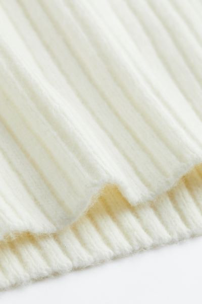 Ribbed Mock Turtleneck Sweater | H&M (US + CA)