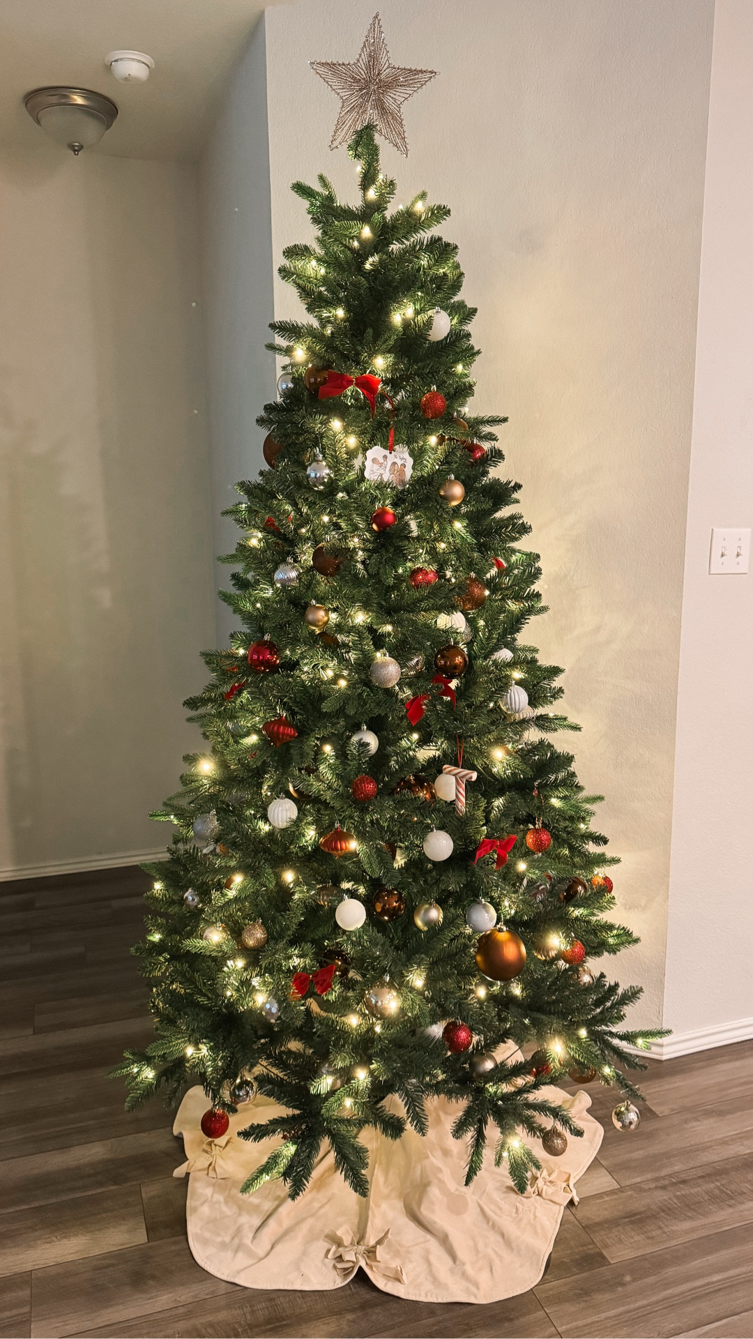 I love this time of year! Christmas tree is up! Ours is the 7 ft one from At Home but I linked similar styles from Target! Our Christmas tree skirt is from Target and it’s currently on sale- love the velvet ribbon style 🎀

#LTKSeasonal #LTKHoliday #LTKHome