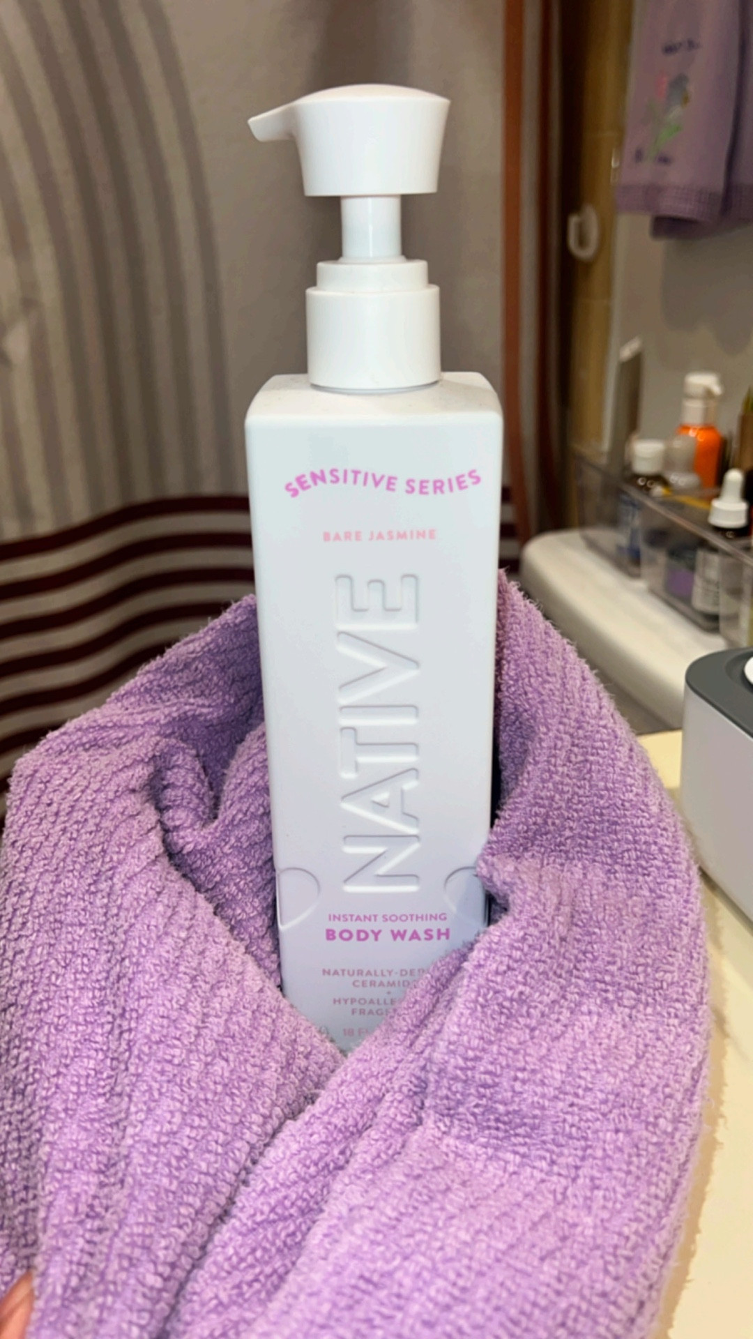 Native Sensitive Series Bare Jasmine Body Wash 

#LTKselfcare #LTKBeauty #LTKMothersDay