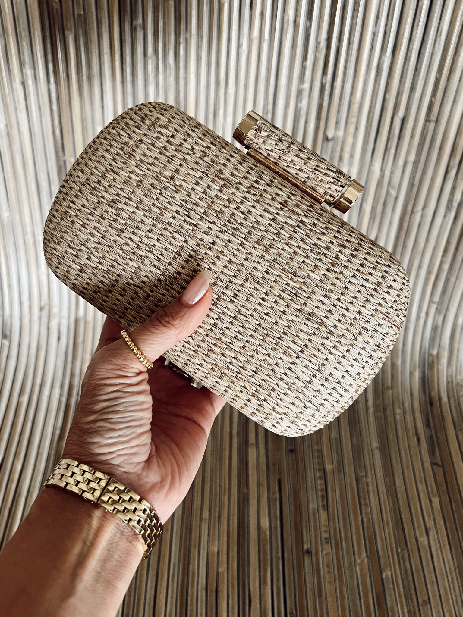 This clutch from Amazon looks and feels very high end for $25. Very impressed! 

#LTKitbag #LTKswim #LTKtravel