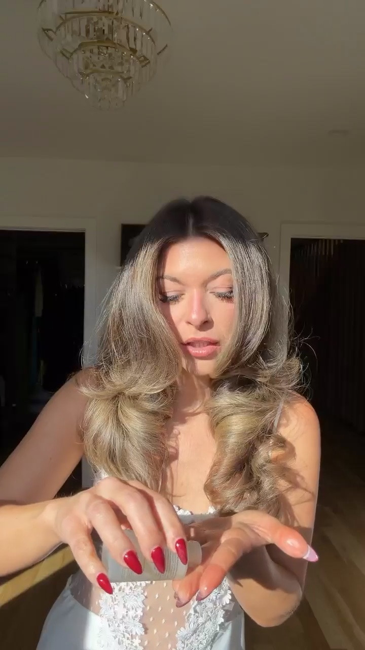 try my hair serum with me + linked the hair vitamins i’ve been taking for hair growth 💚

hair growth, hair health, strong hair, hair transformation, length, full, thick hair, thin hair, postpartum, under 45, over 45, women’s hair, hair pills, hair serum
