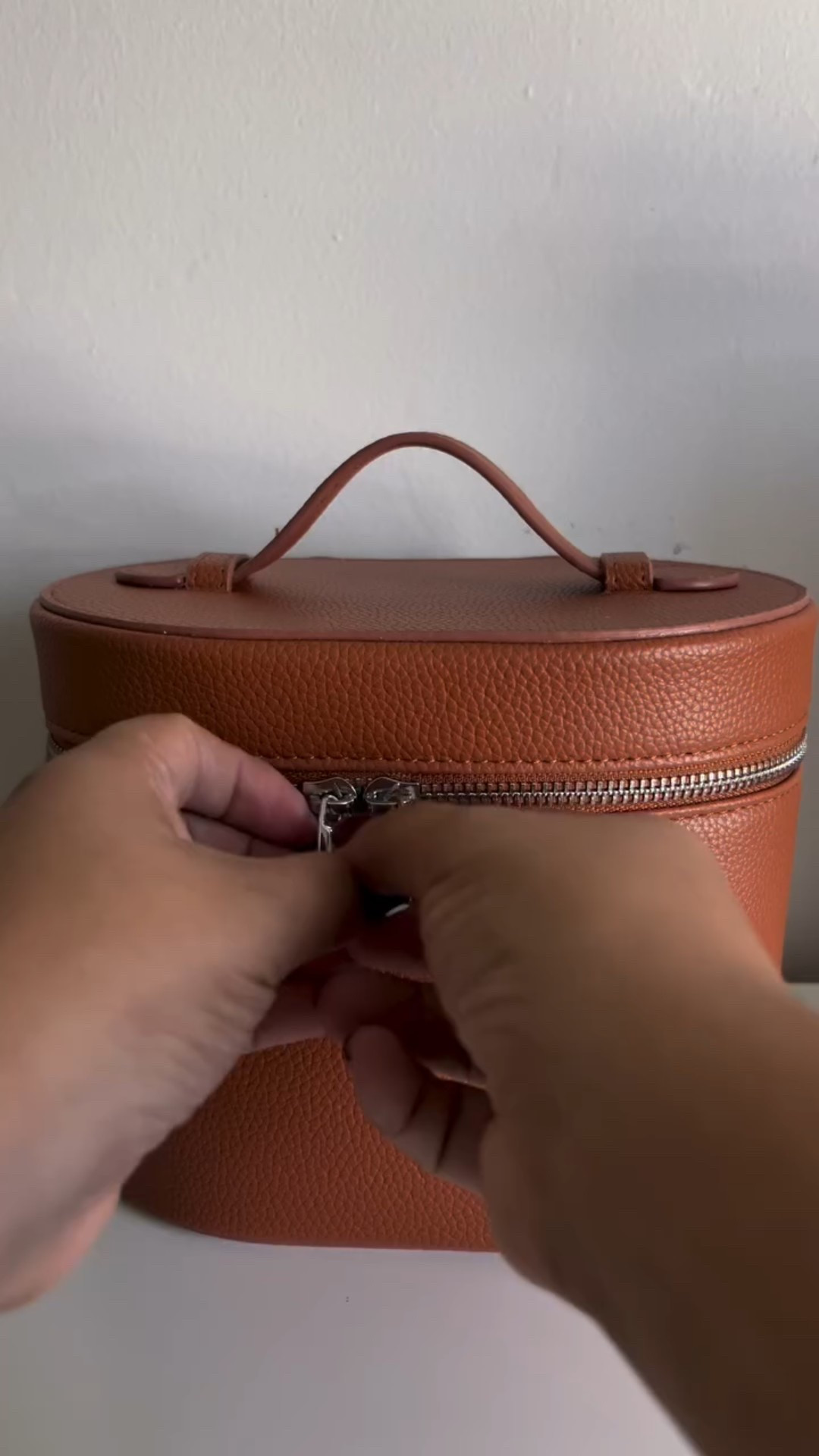 I recently got a new makeup bag, so I thought I’d share what’s inside!

I typically don't wear makeup 90% of the time. 

About 5% of the time, I’ll just wear concealer and lip gloss or only the @chanel.beauty Skin Enhancer. 

The remaining 5% is when I go for a full face of makeup.

Here’s a look at my favorite products that I actually use and love!

Also shout out to the @sephora.upland for always being so amazing and sharing the best tips! I also got most of these products there! 

@supergoop is my go-to product, and this is probably my fourth one, haha! It serves as both sunscreen and a primer.

For both foundation and concealer, @hauslabs has become a must-have for me! They work wonderfully on my normal to dry skin, providing great coverage while feeling lightweight.

The @chanel.beauty Skin Enhancer is so versatile I can wear it alone, and people often think I’m wearing makeup! Bought this one at @santaanita_ateam 

Lastly, @makeupbymario bronzer is a new addition to my bag, and I’m loving it so far!

#LTK link in bio

#beauty #supergoop #sephora #chanelbeauty #whatsinmymakeupbag #Makeup