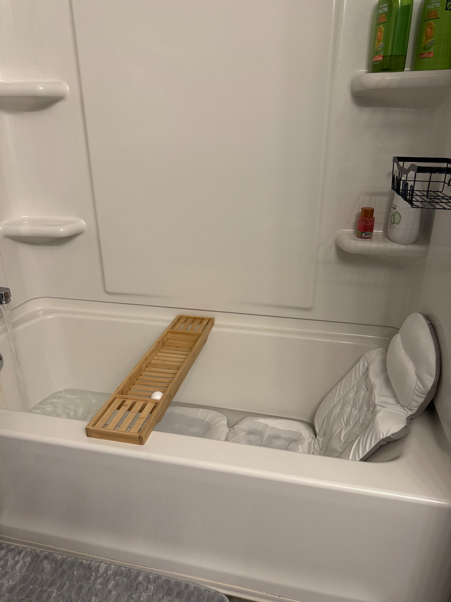 Luxury bathtub accessories for women. 