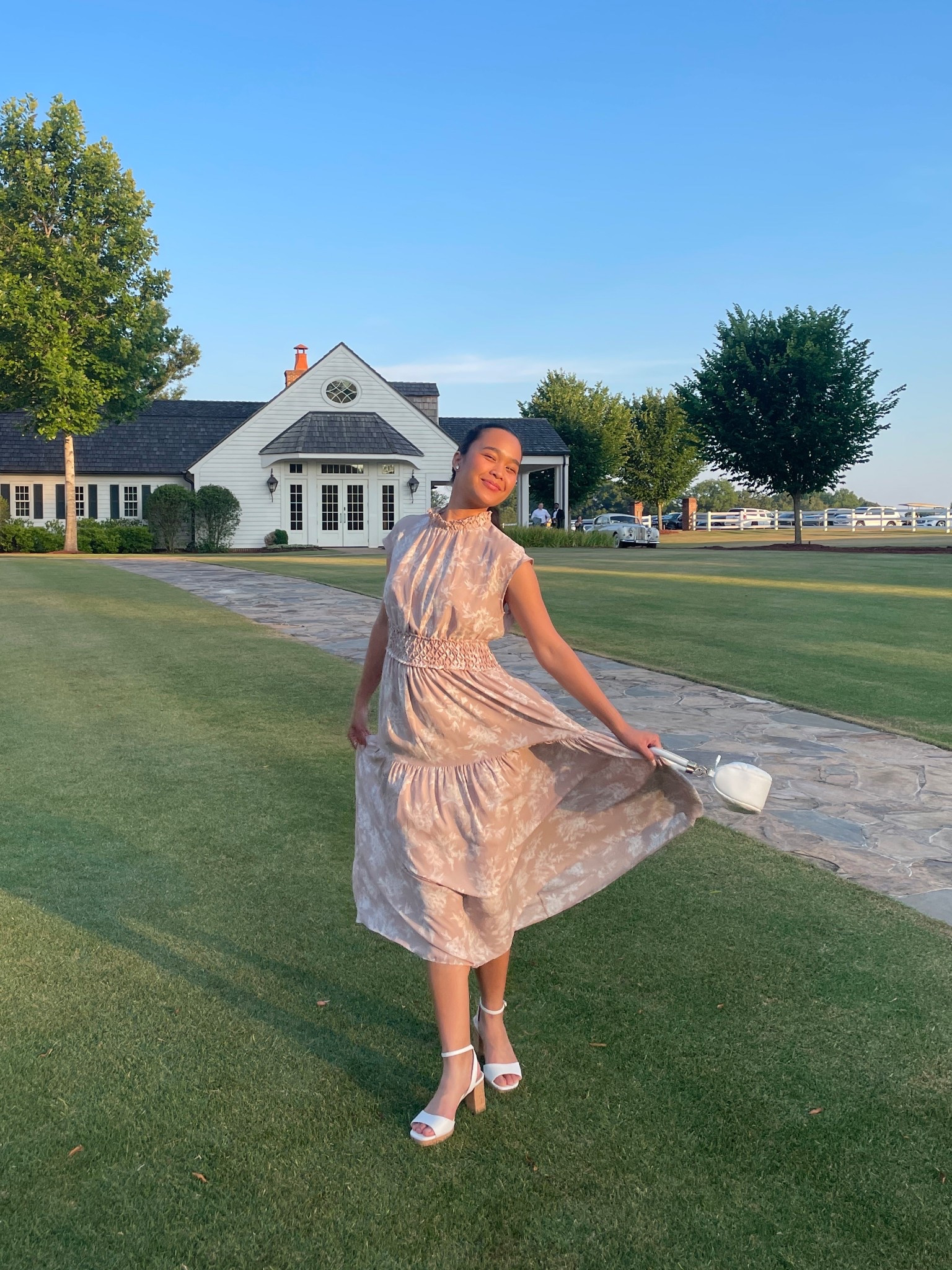 This dreamy dress is beautiful blend of elegance and chic. Perfect for a wedding guest look!

#LTKShoeCrush #LTKPetite #LTKStyleTip