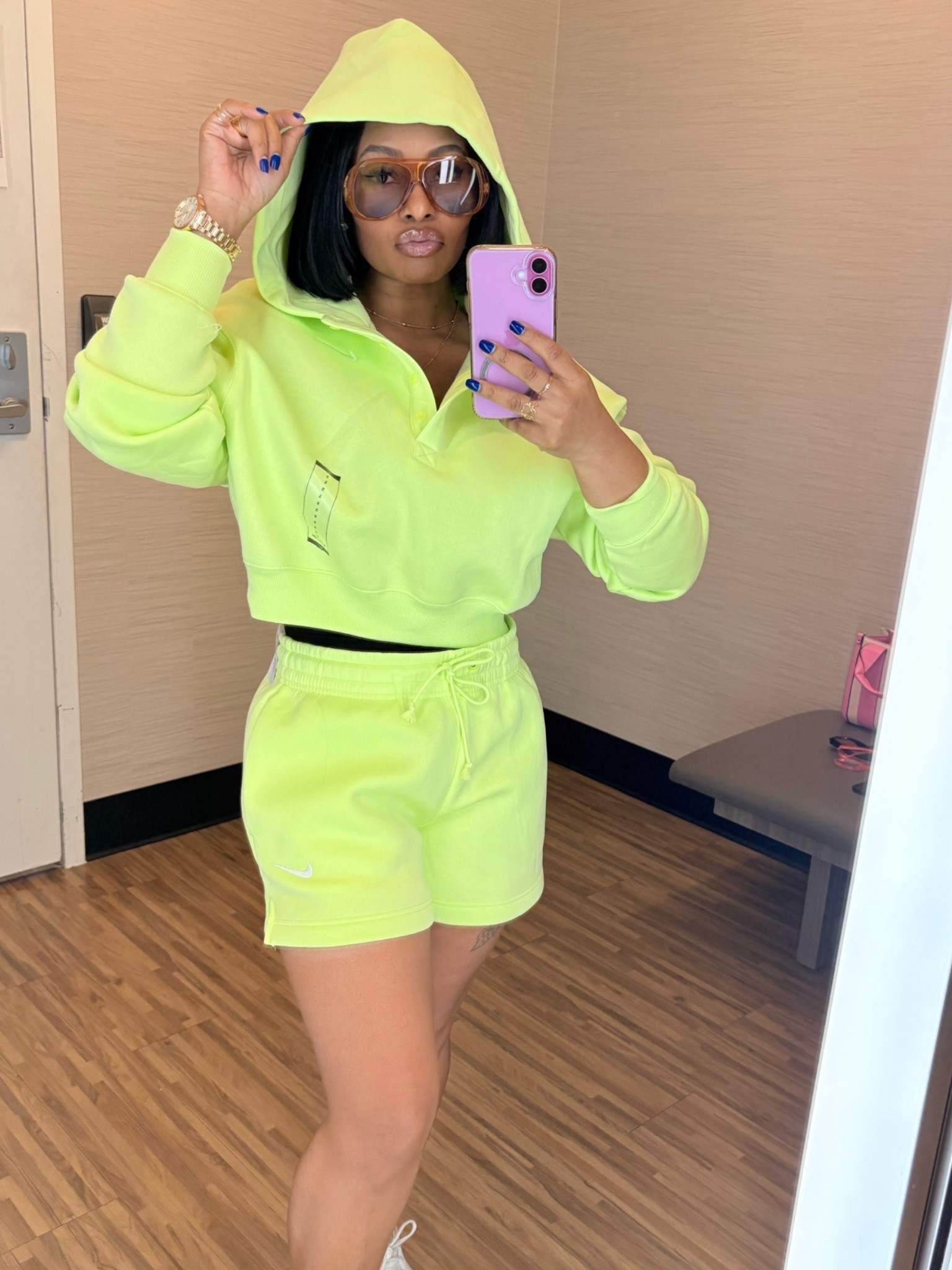 Spend dat, spend dat, spend dat 💸😌
Wearing a small hoodie + medium shorts in this 2-piece Nike set. I’m 5’2” and 148 lbs for size reference ✨

Comment “spend dat” and I’ll send you the link directly to your inbox 📩 or click the link in bio

#LTKootd #LTKgrwm #LTKActive