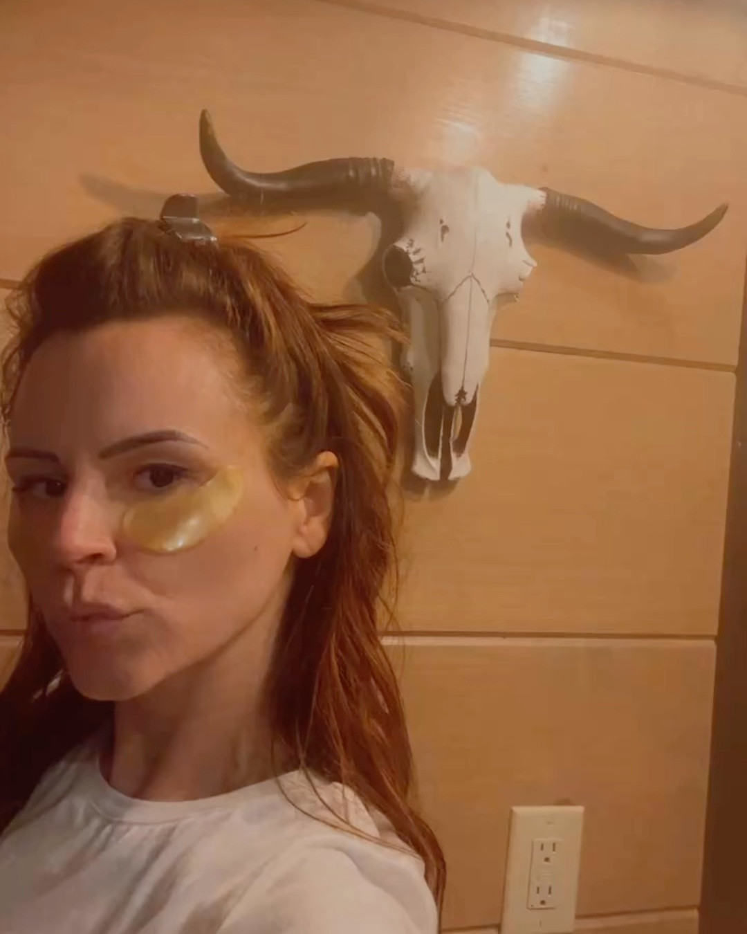 Over 30 morning prep 😂

#LTKGiftGuide #LTKHoliday #LTKWatchNow