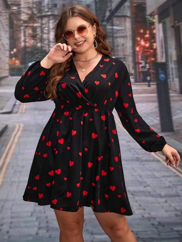 HomeWomen Plus ClothingPlus Size DressesEMERY ROSE Plus Heart Print Surplice Neck Dress | SHEIN