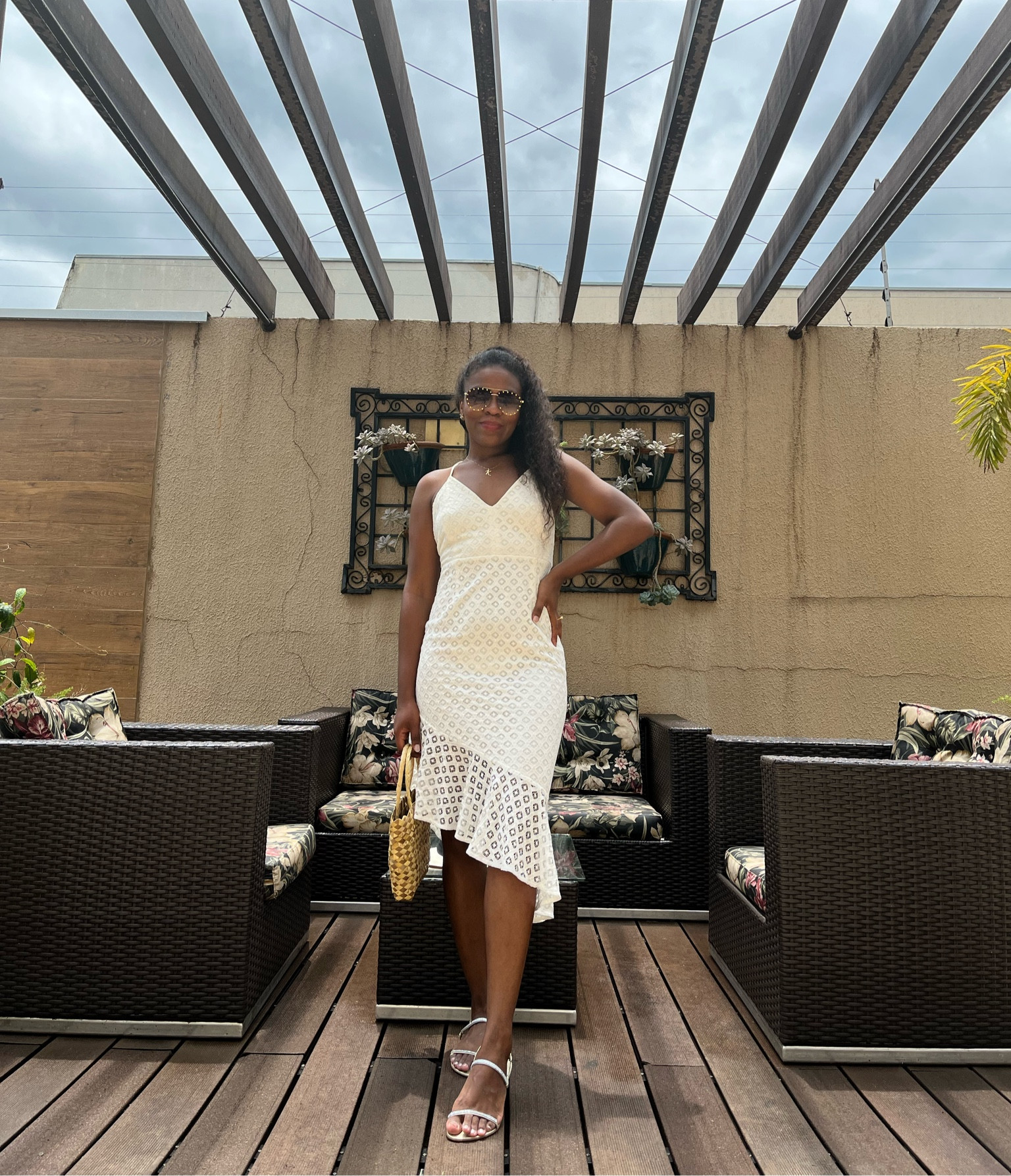 O vestido branco que você só usa no Réveillon pode ser usado no dia a dia! ✨🤌🏾

#LTKstyletip