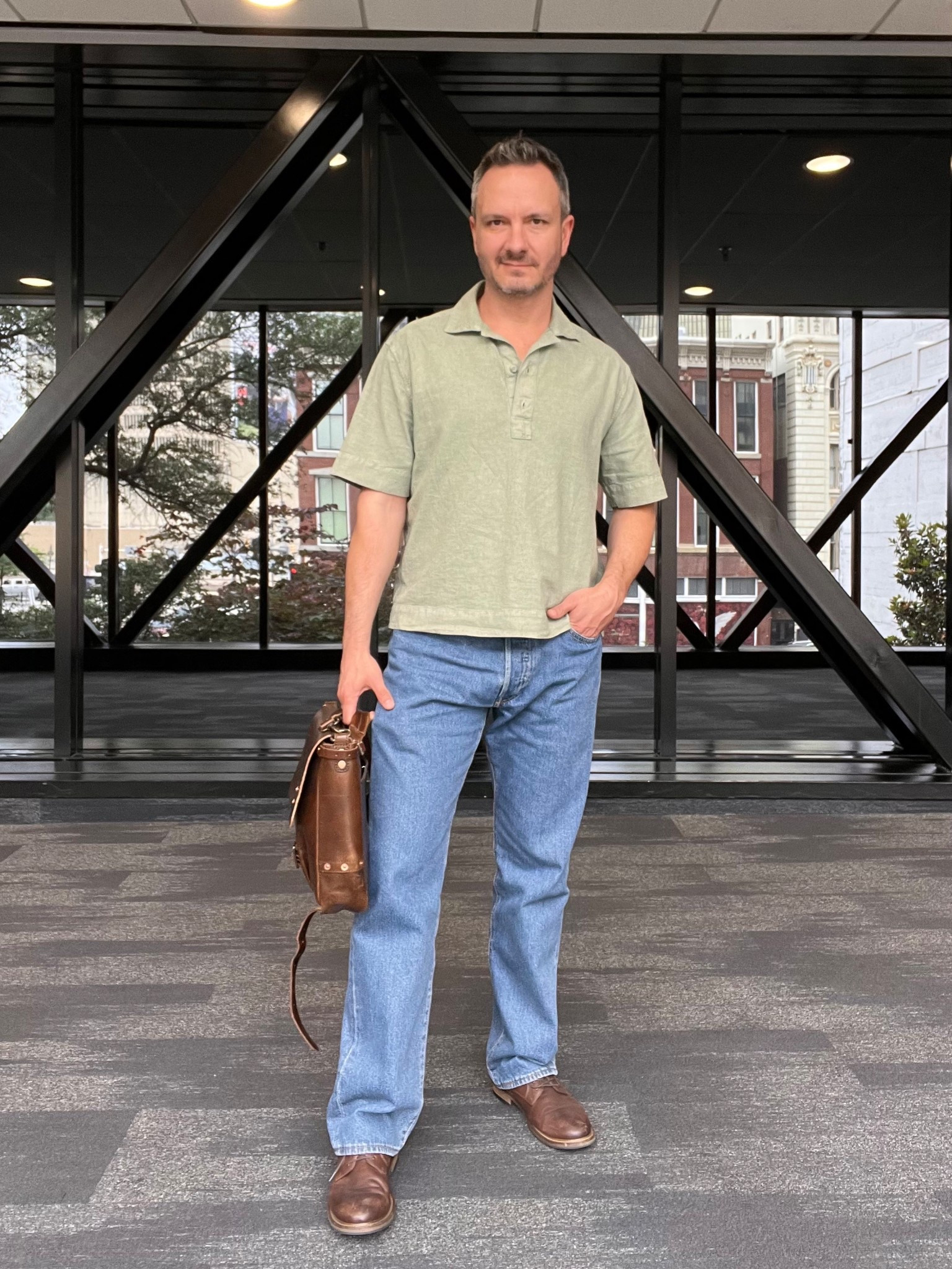 Who says workday casual has to be boring? Simply pair a cropped linen shirt with a relaxed pair of jeans and you have the perfect look.

#LTKWorkwear #LTKMens #LTKootd