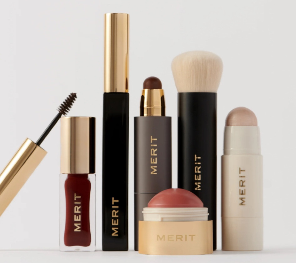 Merit ~ Five Minute Morning collection 


beauty tips | Minimalist complexion stick | flush balm | tinted lip oil | blending brush | highlighting balm


#LTKbeauty #LTKHoliday #LTKGiftGuide
