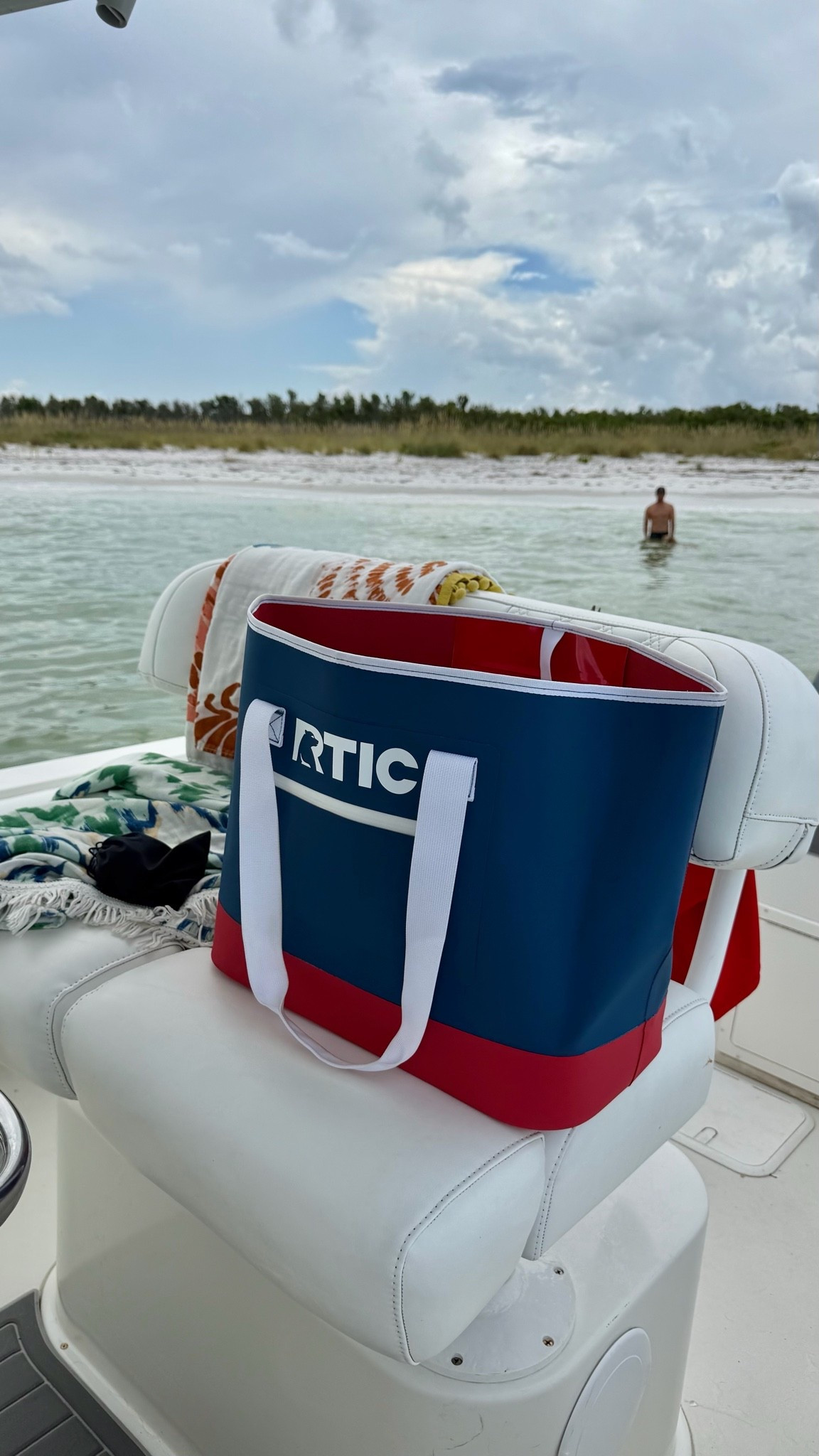 My favorite boat tote bag

#LTKmomlife #LTKSaleAlert #LTKTravel