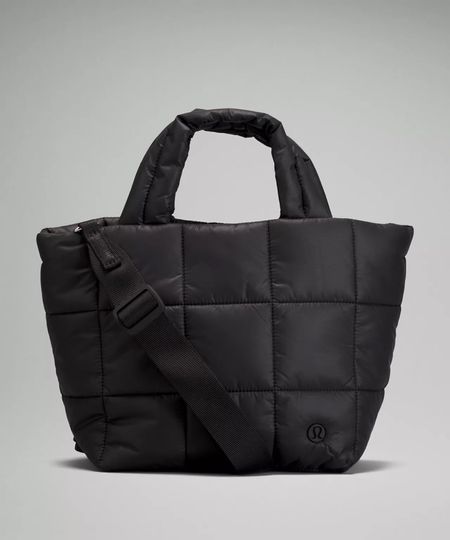 Lululemon Quilted Grid Tote Bags
2 sizes 🎁 Lg has suitcase compatible sleeve for easy travel  

#LTKGiftGuide #LTKitbag
