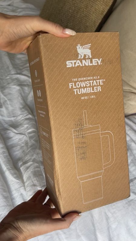 Stanley unboxing! Love this new colour 💚💚💚