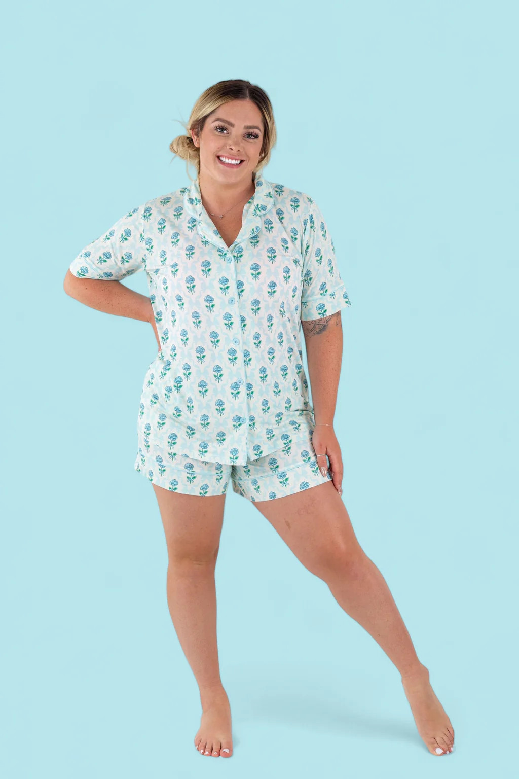 BLUE RIBBON BLOOMS WOMEN’S DREAM SHORT SET | Dream Big Little Co.