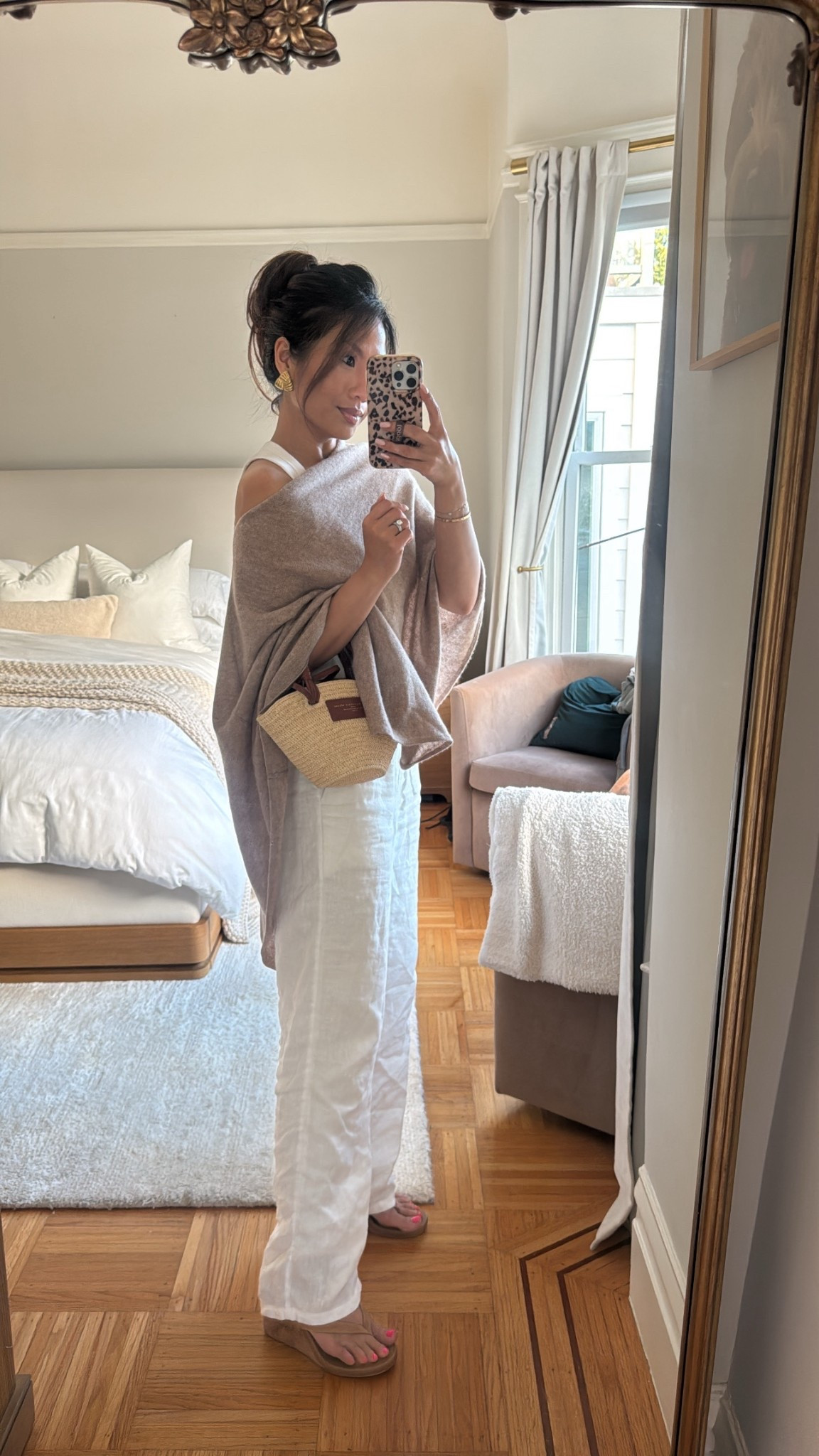 My wool blend poncho is 45% off and on sale for $79.50! And my favorite linen pants are restocked! 

Sizing:
Poncho - one size
Tank - tts, xs
Linen pants - tts, xs classic
Wedges - tts 

#LTKPetite