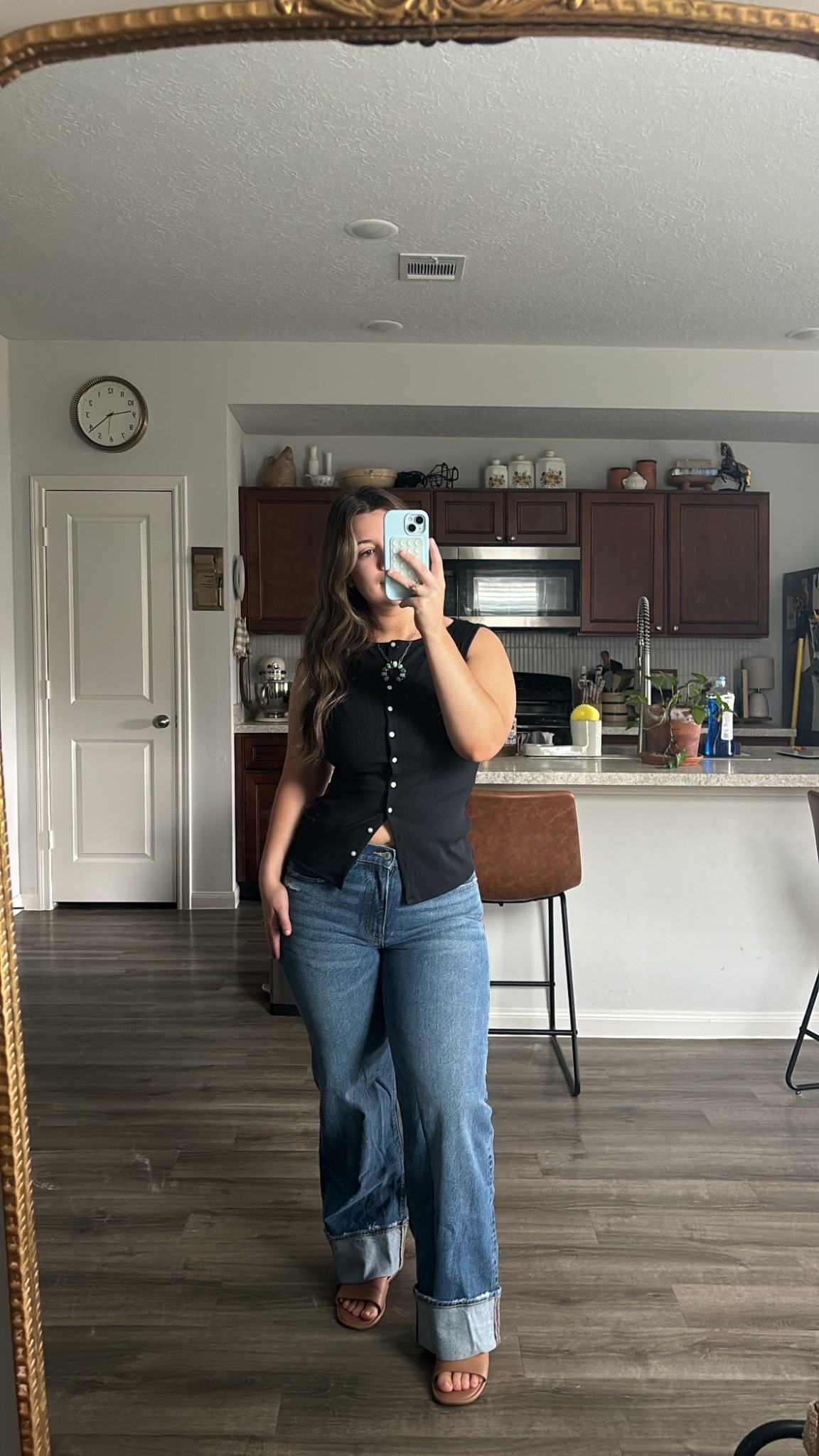 size small in top and size 6 regular in jeans! top is sold out so I linked a different color and a couple similar finds. 

#LTKFindsUnder100 #LTKFindsUnder50 #LTKMidsize