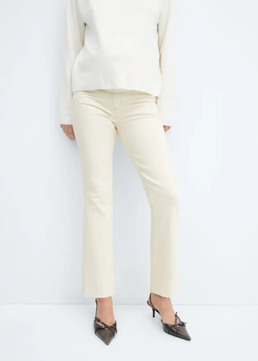 Jean de grossesse flare crop -  Femme | Mango France | MANGO (FR)