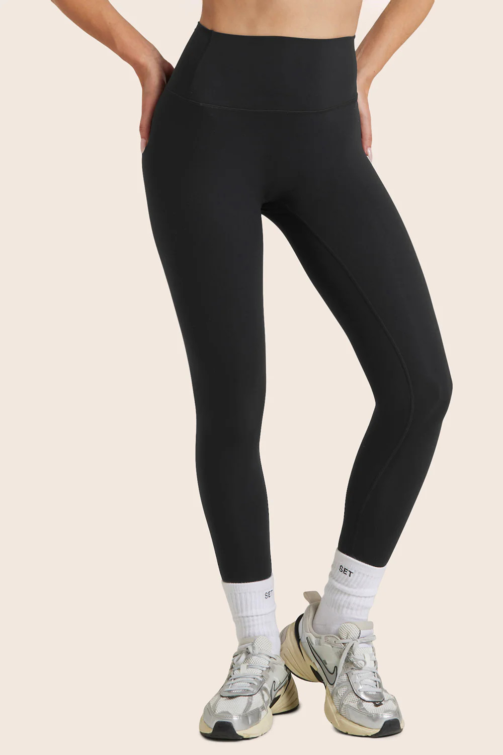 AIRLUXE™ BREATHE HIGH-RISE LEGGINGS - ONYX | SET Active