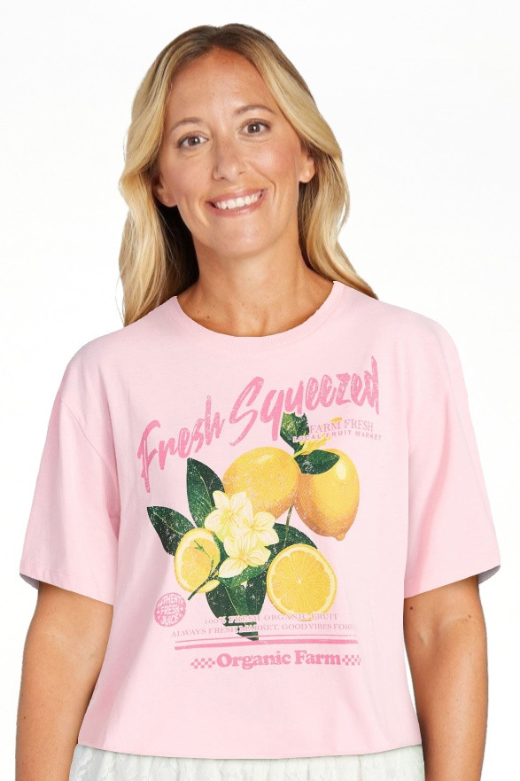 No Boundaries Boxy Cropped Graphic Tee, Women's XXS-XXL | Walmart (US)