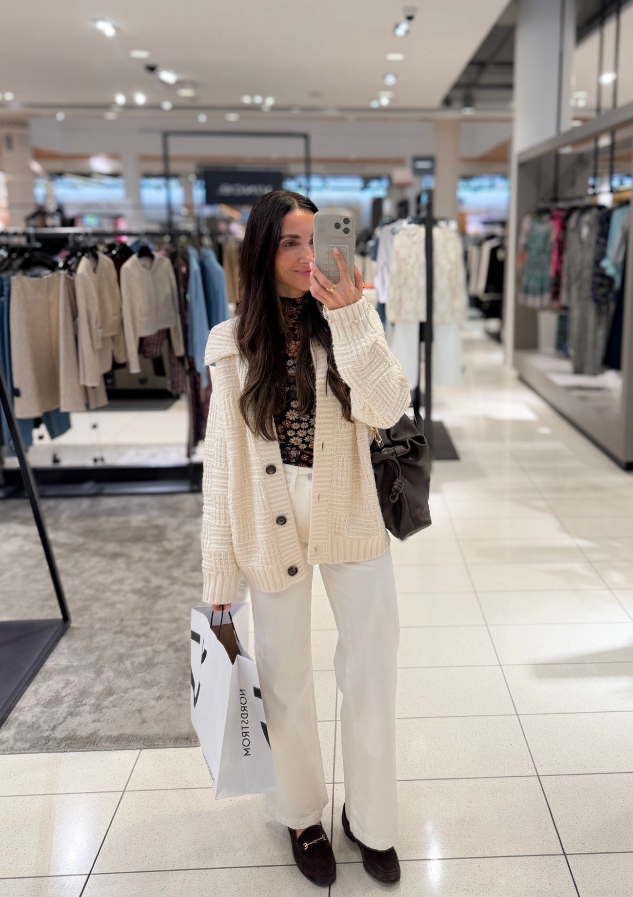 Loving this elevated every day outfit! Perfect for the winter weather. Mom approved cute white coat elevated fashion Annabrstyle 

#LTKdayinmylife #LTKootd #LTKSeasonal