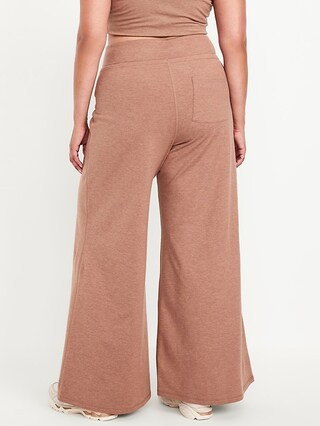 Extra High-Waisted CloudComfy Wide-Leg Pants | Old Navy (US)