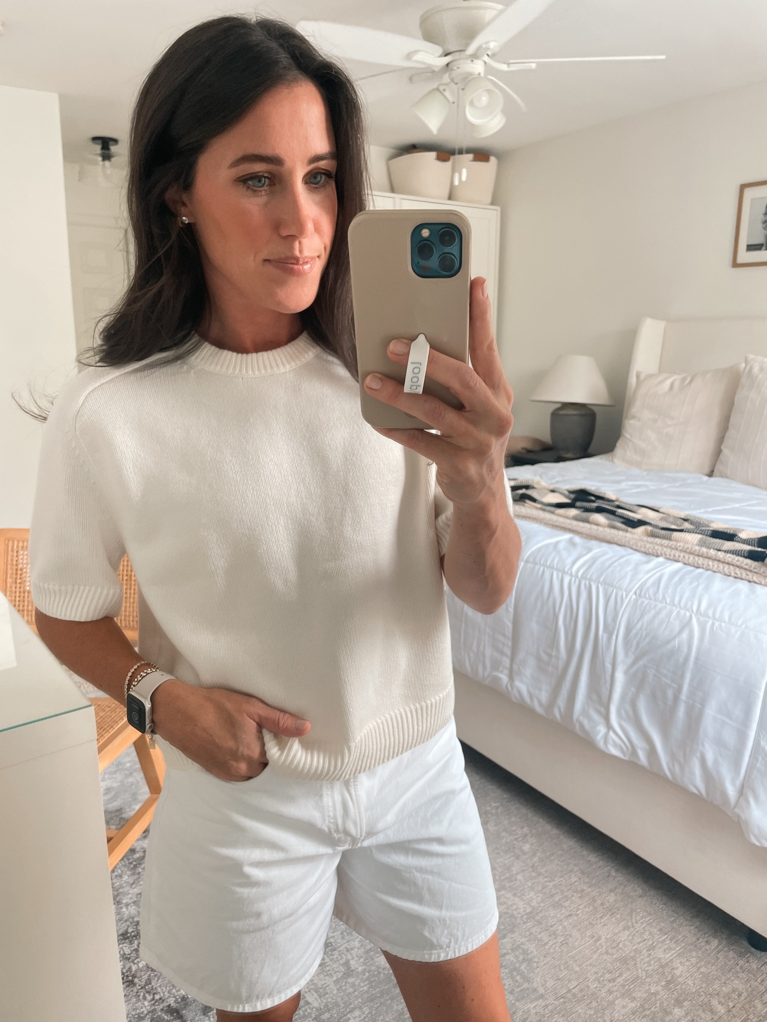 Short sleeve sweater -small 

#LTKSeasonal #LTKStyleTip