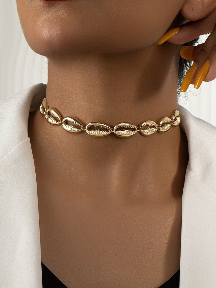 Shell Decor Choker | SHEIN