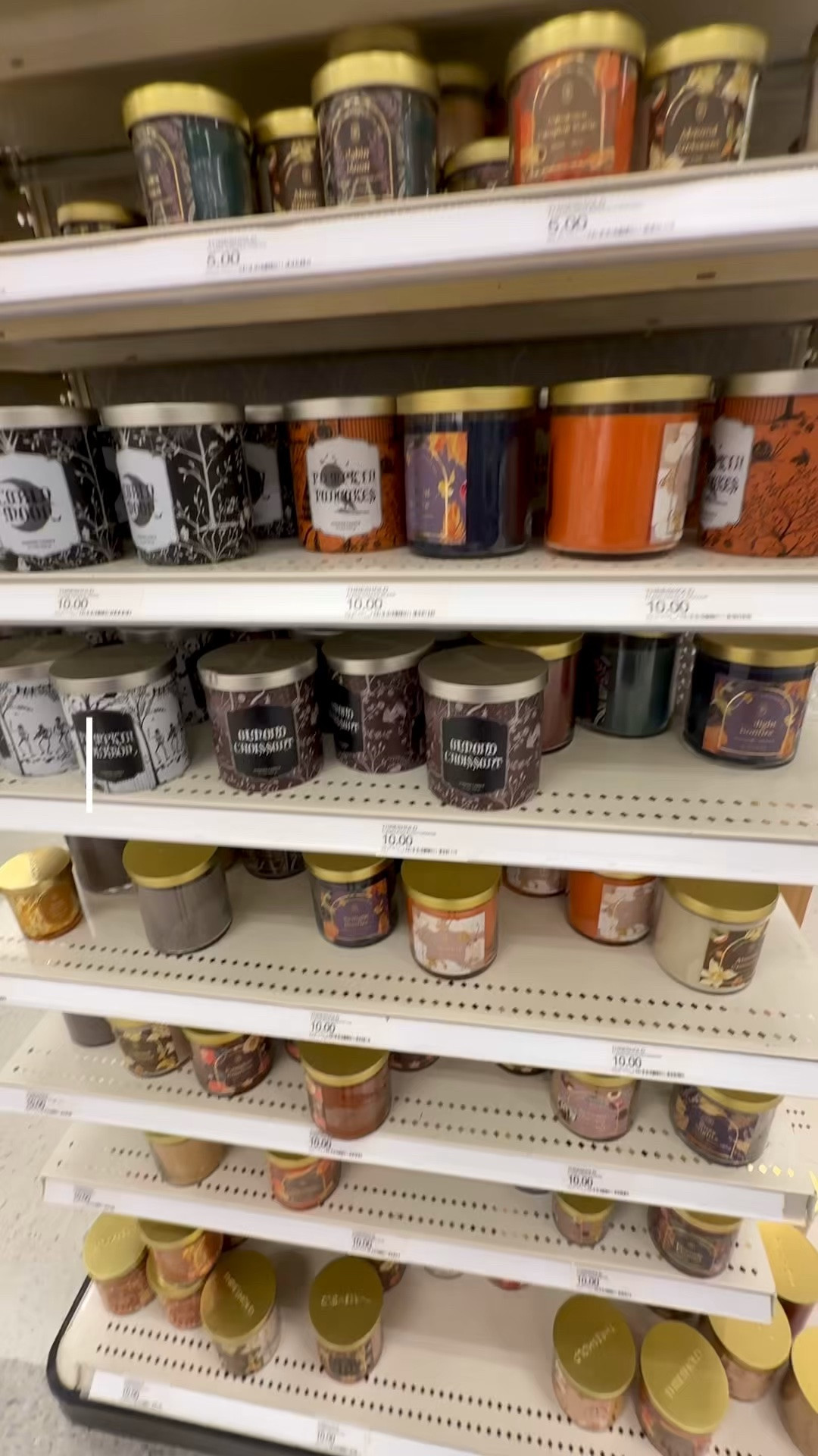 My favorite CANDLE TIME OF YEAR 🕯️

#LTKSeasonal #LTKSaleAlert #LTKHome