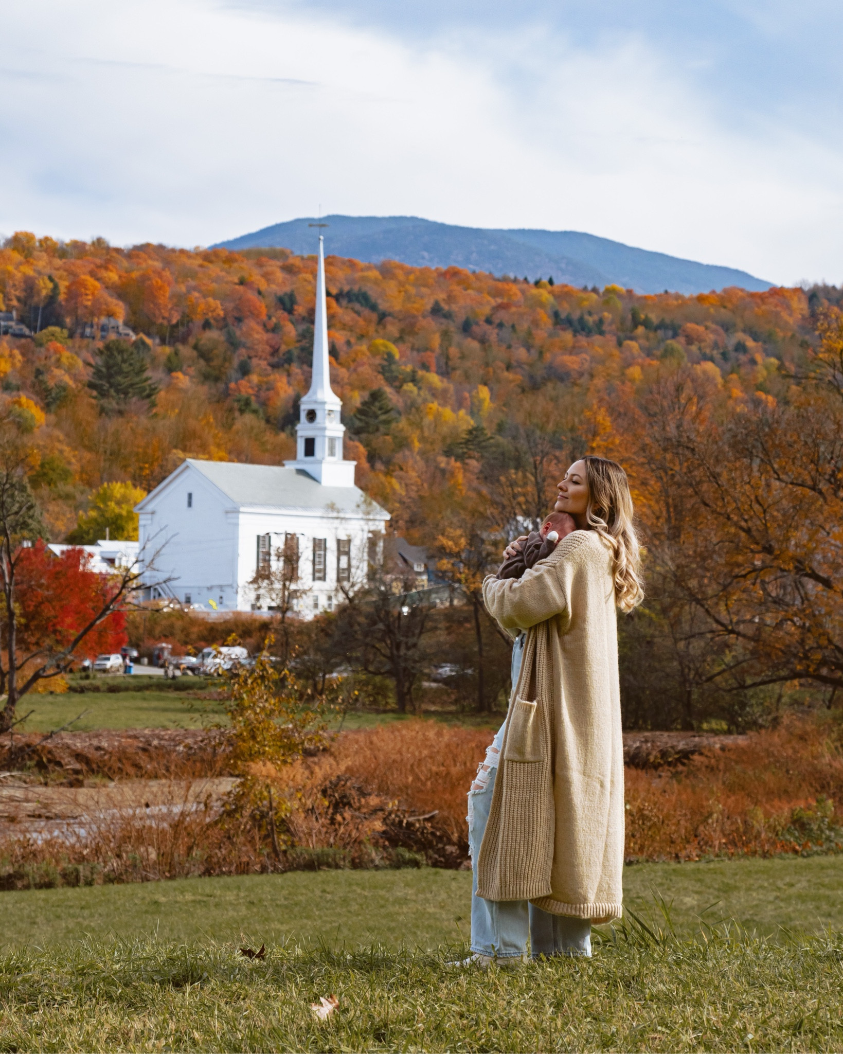Fall mom outfit. Perfect mom jeans from Walmart are $27! Warm long cardigan. Nursing tops. Baby sweater  

#LTKfamily #LTKbaby #LTKstyletip