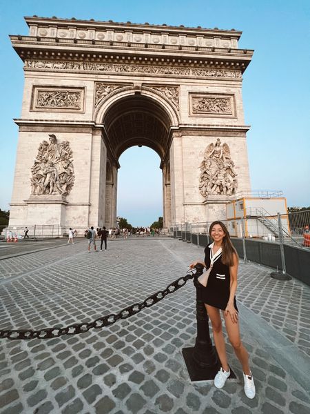 Paris Outfit — Arc De Triomphe

Sleeveless sweater polo and black mini skort linked!

#LTKunder100 #LTKFind 

#LTKtravel