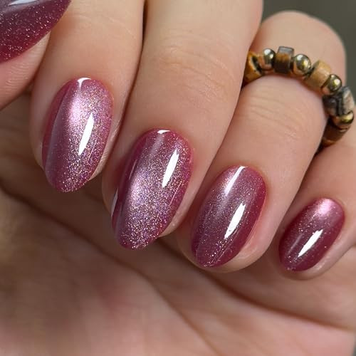 Curvlife Press on Nails Short Almond Cat Eye Pink Fake Acrylic Nails with Apricot Design Full Cover False Nails Glossy Nude Artificial Stick on Nails for Women | Amazon (US)