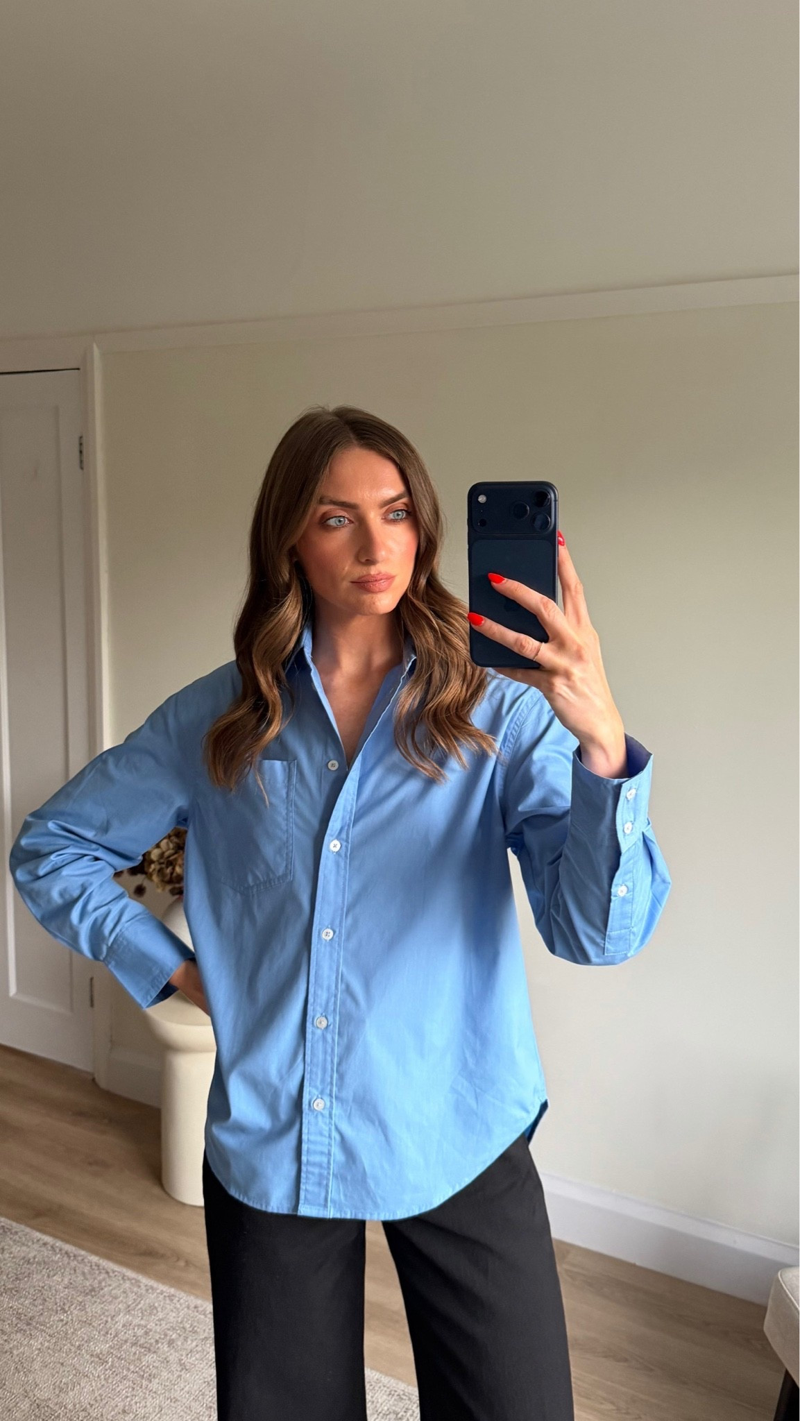 XS in the shirt
Up to 25% off and use AFEMILY for an extra 15% off on top 
Ad @abercrombie #abercrombiepartner 
Code AFEMILY is valid from 18/9/26 - 21/9/26
Offer valid in UK and Europe. Exclusions apply. See details online