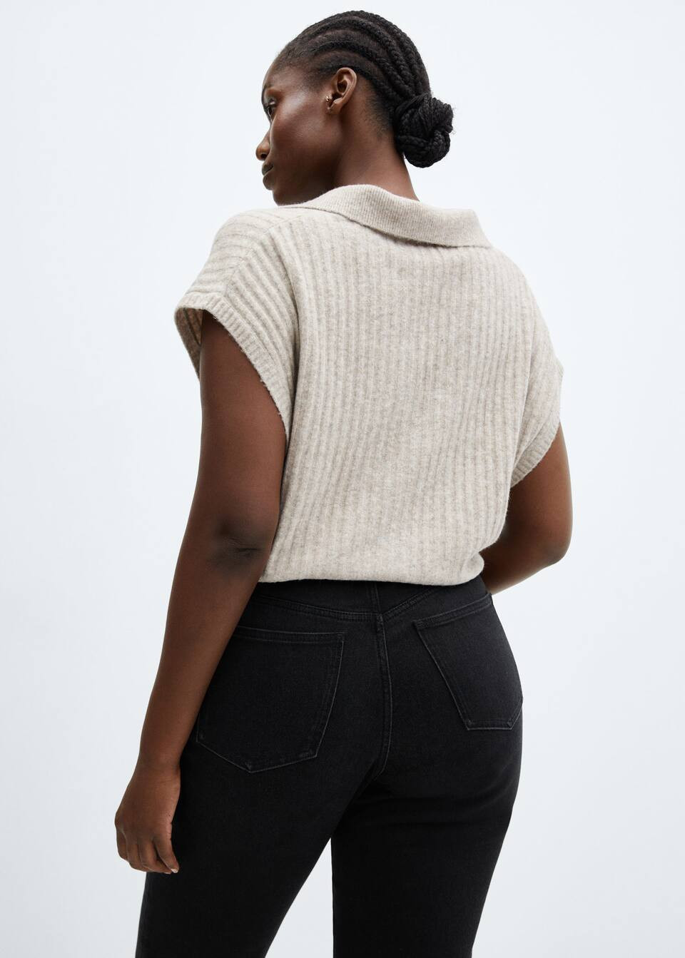 Search: mom comfort high rise jeans (5) | Mango Canada | Mango Canada