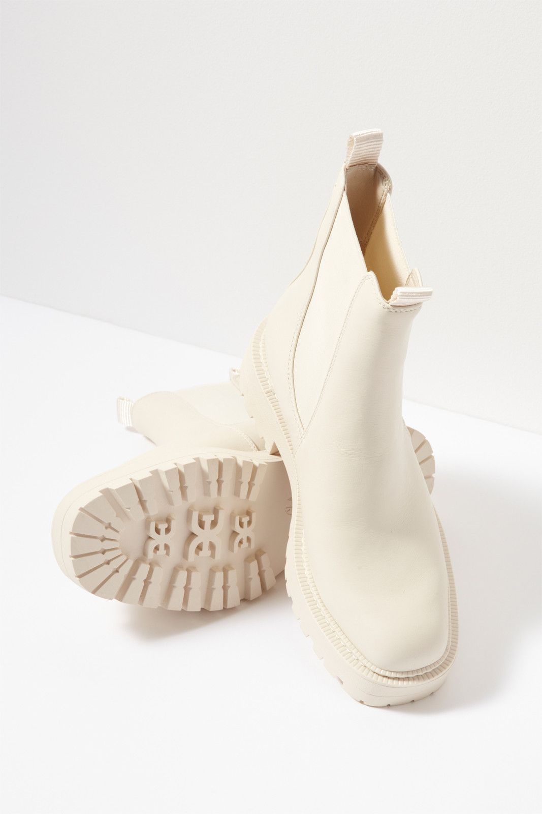 SAM EDELMAN Laguna Lug Sole Bootie | EVEREVE | Evereve