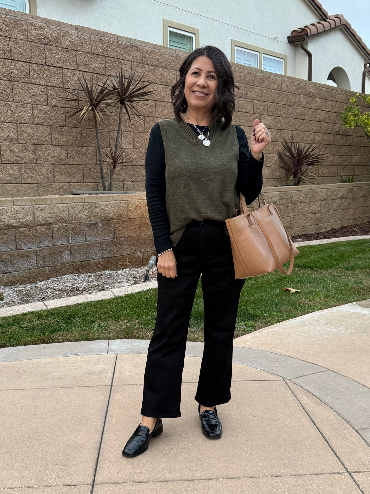 Neutral teacher outfit 🍂






#LTKOver40 #LTKWorkwear #LTKStyleTip