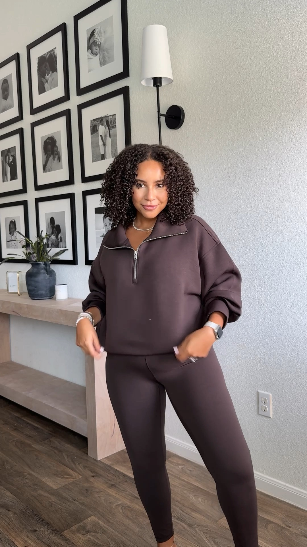 Espresso brown workout set, chocolate brown activewear, old navy finds, easy fall mom outfit 

#LTKFindsUnder50 #LTKActive #LTKMidsize