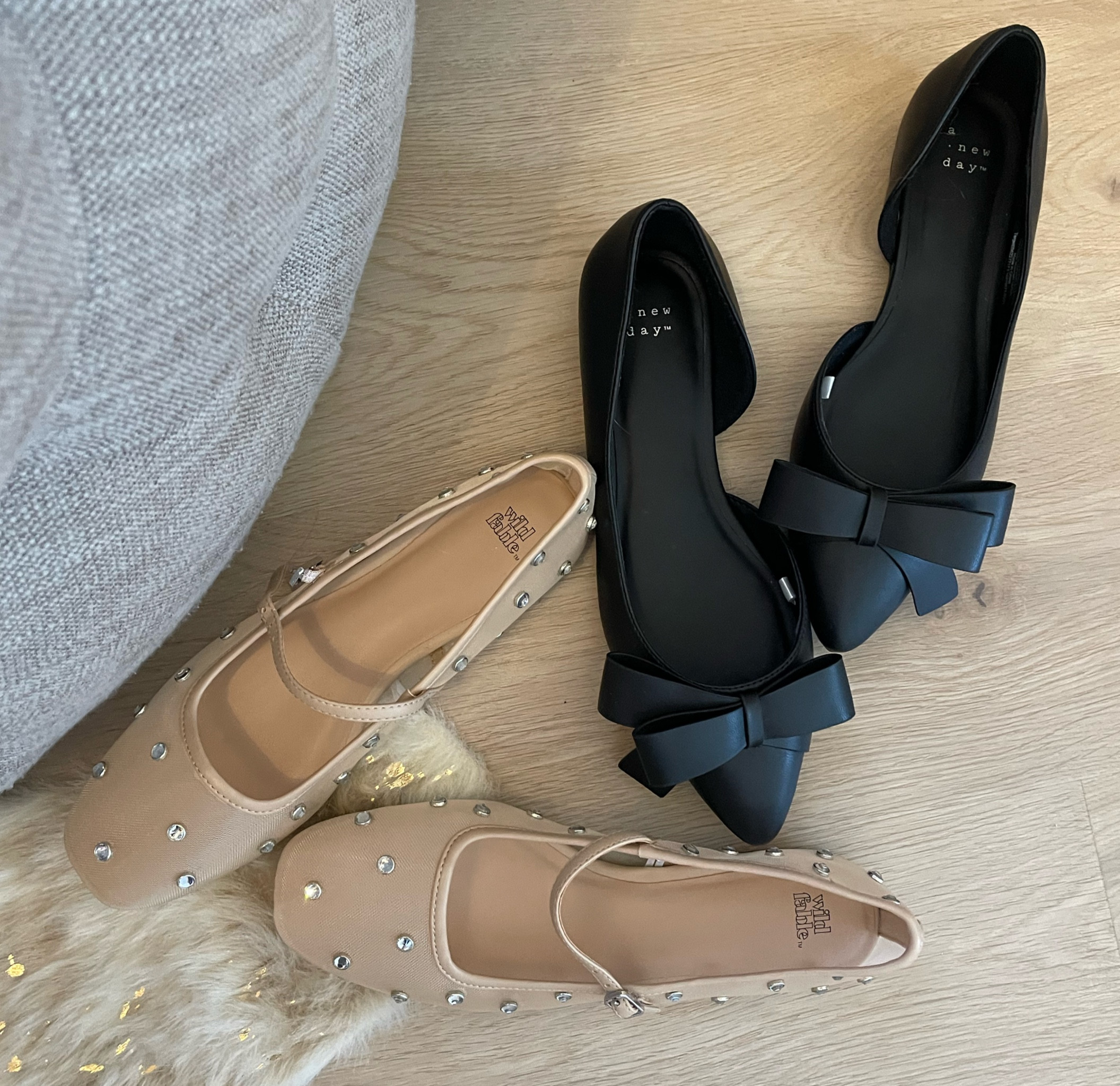 Women’s flat shoes 20% off! Rhinestone and bow flats! 

#LTKSaleAlert #LTKShoeCrush