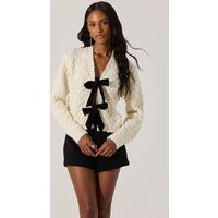 ASTR the Label | Contrasting Bow Tie Textured Cardigan in Off white | Size S | ASTR The Label (US)