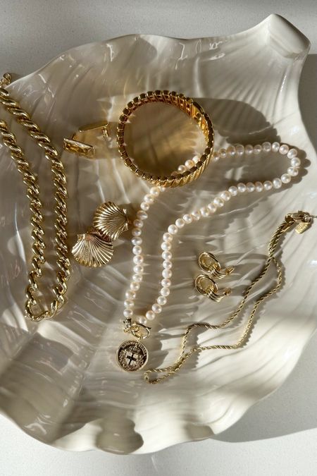 Code DANIELLE20 for 20% off sitewide, always 🐚 Summer jewelry, pearl necklace, dainty jewelry, seashell earrings, beach jewelry

#LTKStyleTip #LTKFindsUnder100