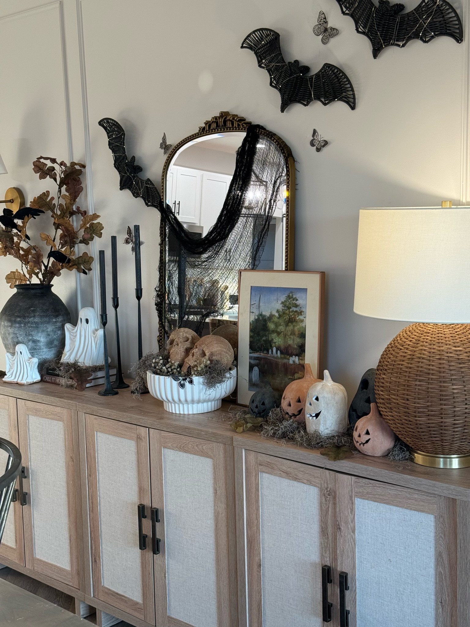 Halloween dinning room decor 

 #LTKSeasonal #LTKHome