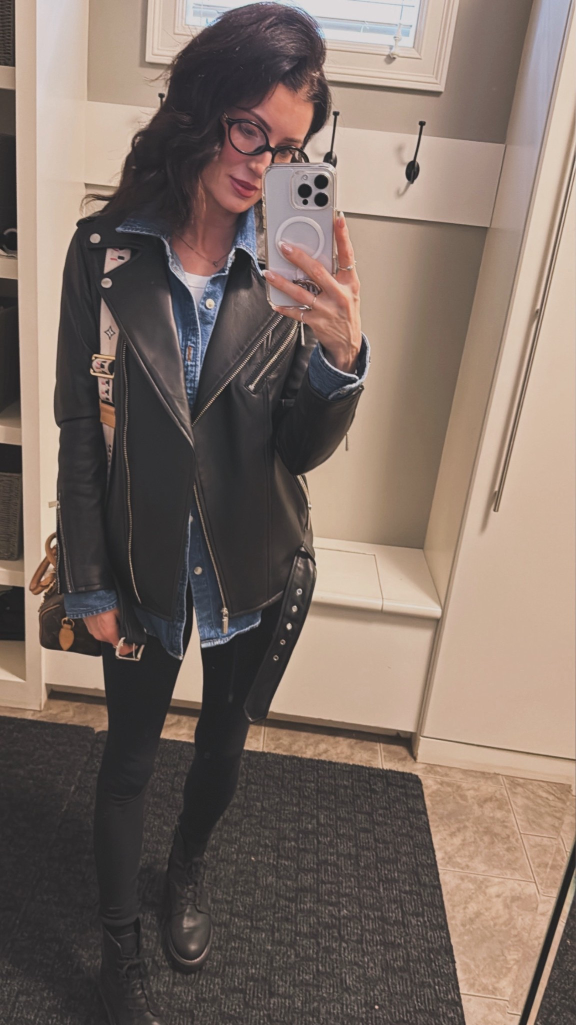 OOTD 🖤✨
I wear size xs in the denim shirt 

#LTKOver40 #LTKStyleTip