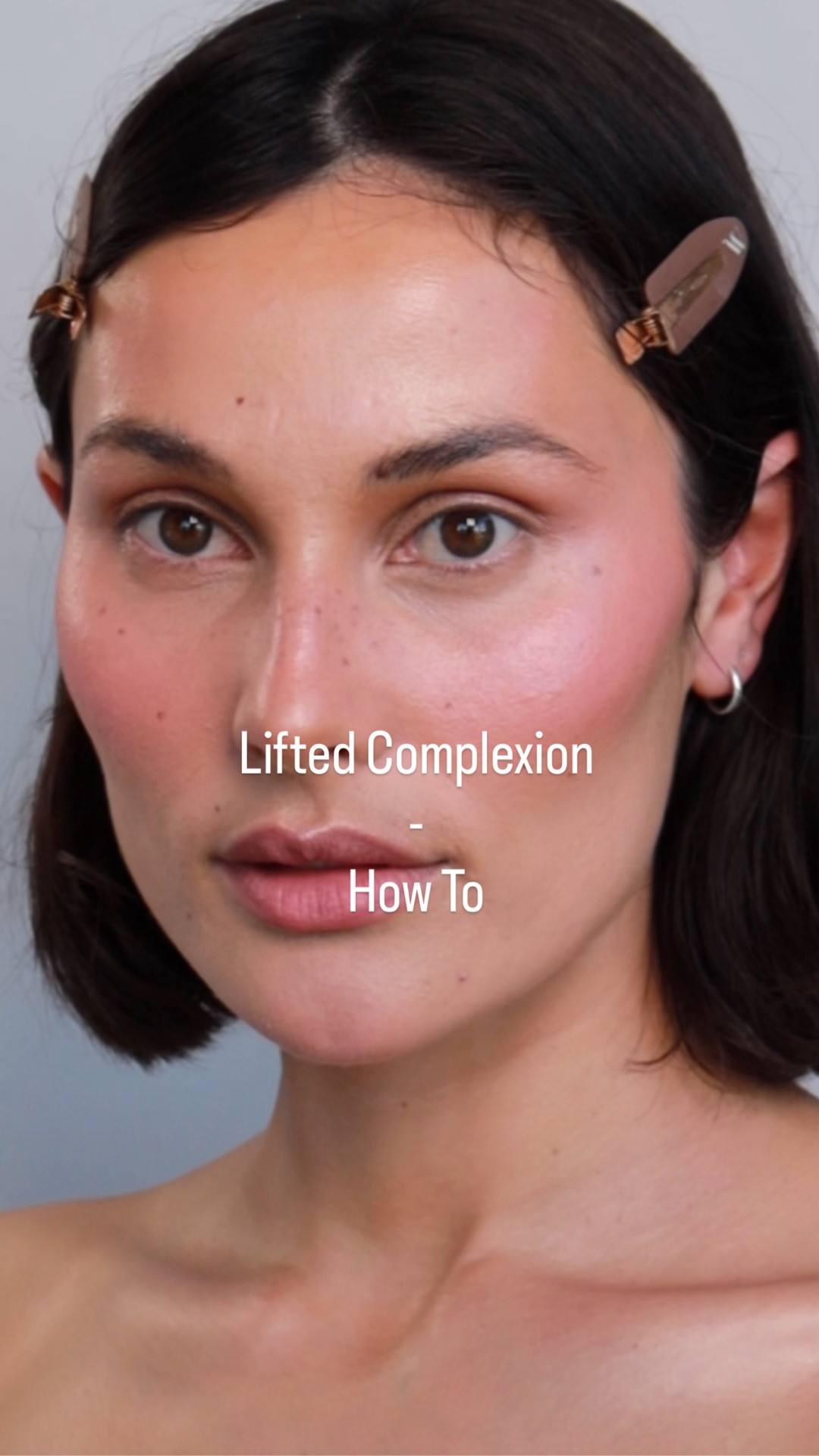 These are the products I used for lifted contouring at any age. Products are listed in order of application:

Step 1: Givenchy Prisme Libre Glow Serum Foundation.
Step 2: Anastasia Beverly Hills Smooth Blur Contour in Shadow — work the product into a brush for an even application and blend.
Step 3: Rare Beauty Matte Bouncy Blush in Thriving — work it into the brush from the back of your hand for an even application.
Step 4: NARS Creamy Concealer — warm it up with your fingers and apply in a dabbing motion for a seamless blend and transition.
Step 5: Givenchy Prisme Libre Loose Powder in Violet Rose 03.
Step 6: Make Up For Ever Artist Blush in Joyful Pink — I like to choose a blush in a similar shade but lighter, to set without darkening. It helps brighten and blur edges for a seamless finish.

See below for links to products & Let me know if you need help choosing colours.
MM
