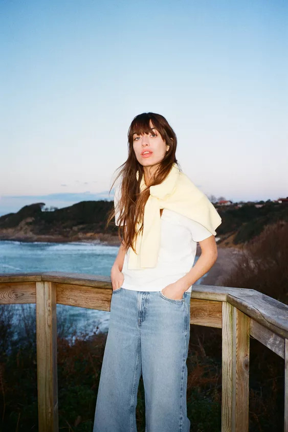 MIDWEIGHT - REGULAR FIT - ROUND NECK - NORMAL LENGTH - SHORT SLEEVET-shirt made of cotton yarn. R... | Zara US