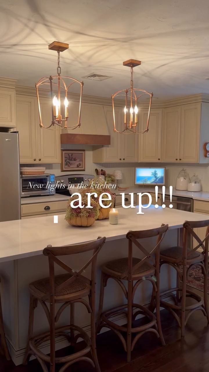 New lights in the kitchen are up!!!