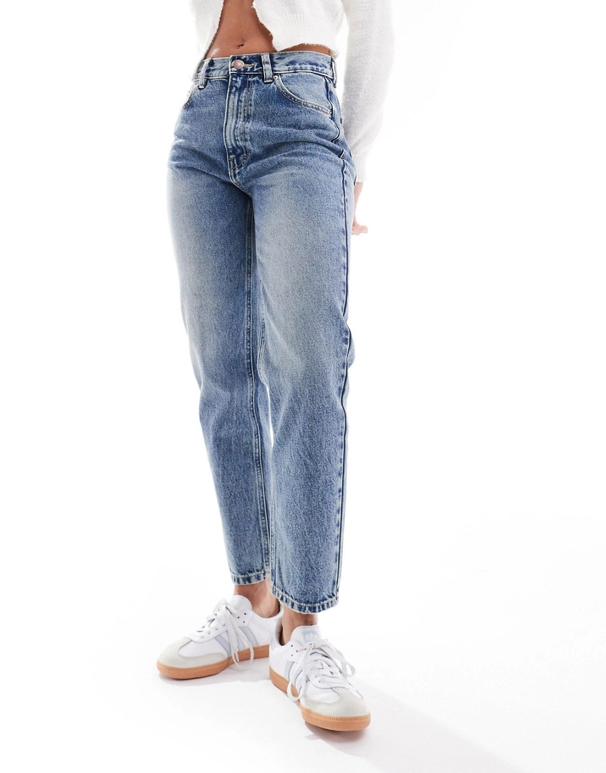 Pull&Bear comfort mom jeans in blue | ASOS (Global)