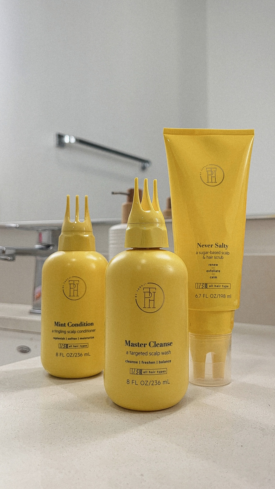 #Ad @tphbytaraji’s Never Salty Scalp Scrub, Master Cleanse and Mint Conditioner completely changed the way I look at taking care of my scalp while wearing knotless braids.

The 2 and 3-prong applicators make it so easy to apply and focus directly on my scalp. What I love most about these scalp products is how affordable they are, bc we all deserve a healthy scalp and to hold onto our knotless braids a little longer.

Shop @tphbytaraji Scalp products at your local @target @shop.ltk #liketkit 

#TPHBYTARAJI #targetpartner #target


#LTKbeauty