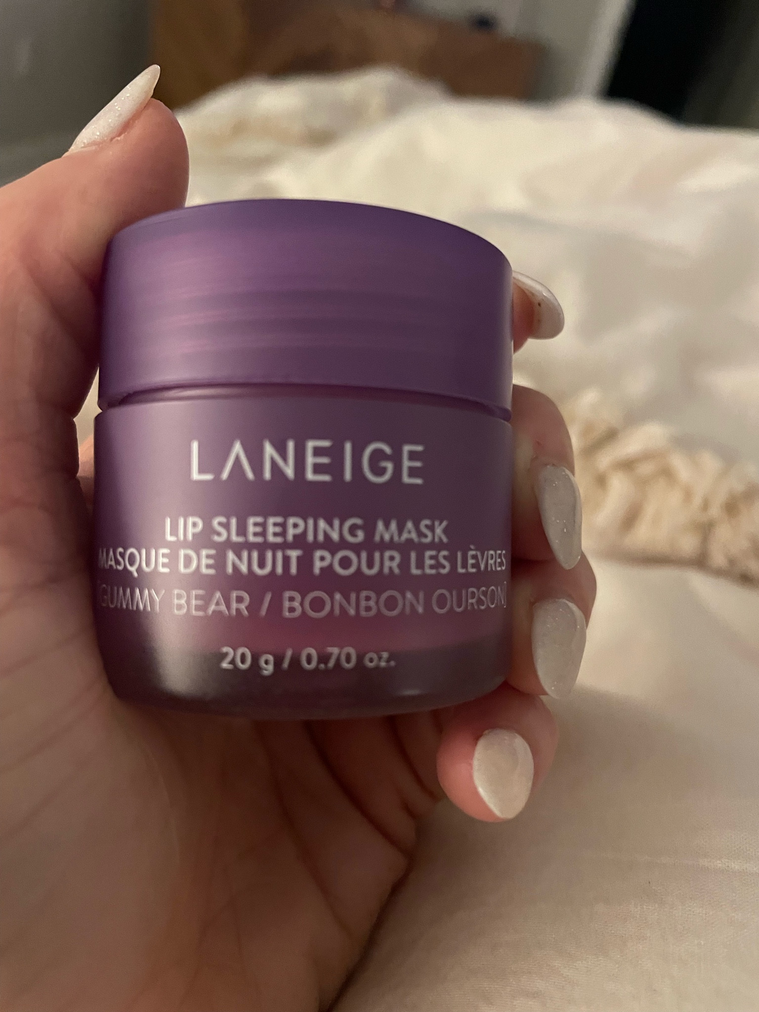 Laneige every night before bed makes for juicy lips in the morning 
#lipmask #lipgloss #laneige #beautytip

#LTKbeauty