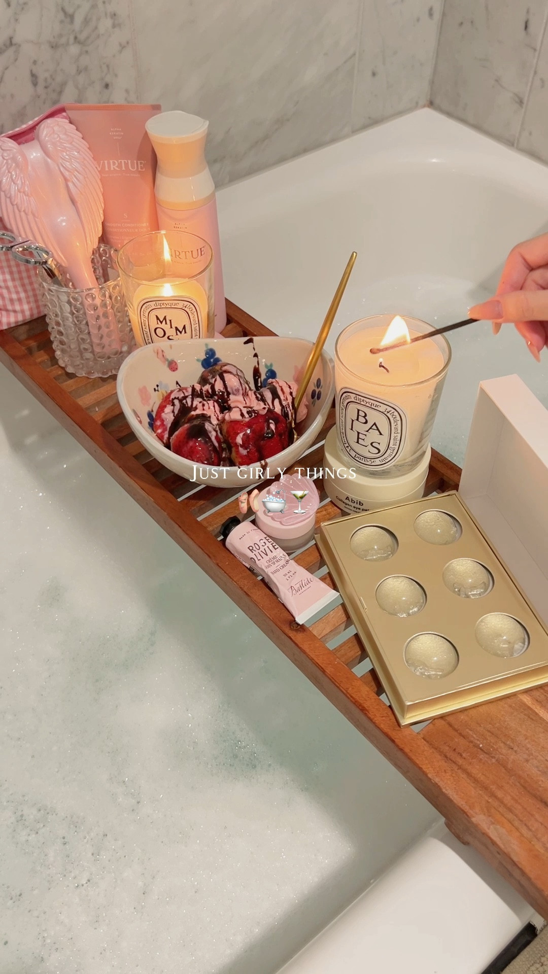 It’s Friday night🩰🛁🍸

#LTKhome #LTKVideo #LTKbeauty