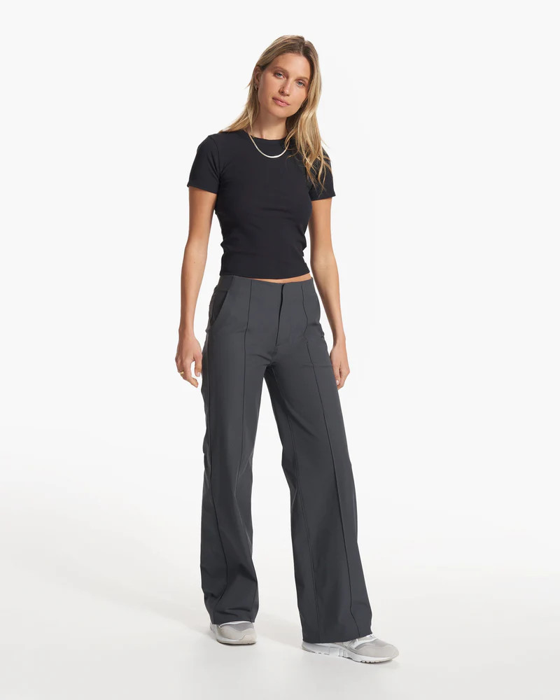 Pose Fitted Tee | Vuori Clothing (US & Canada)