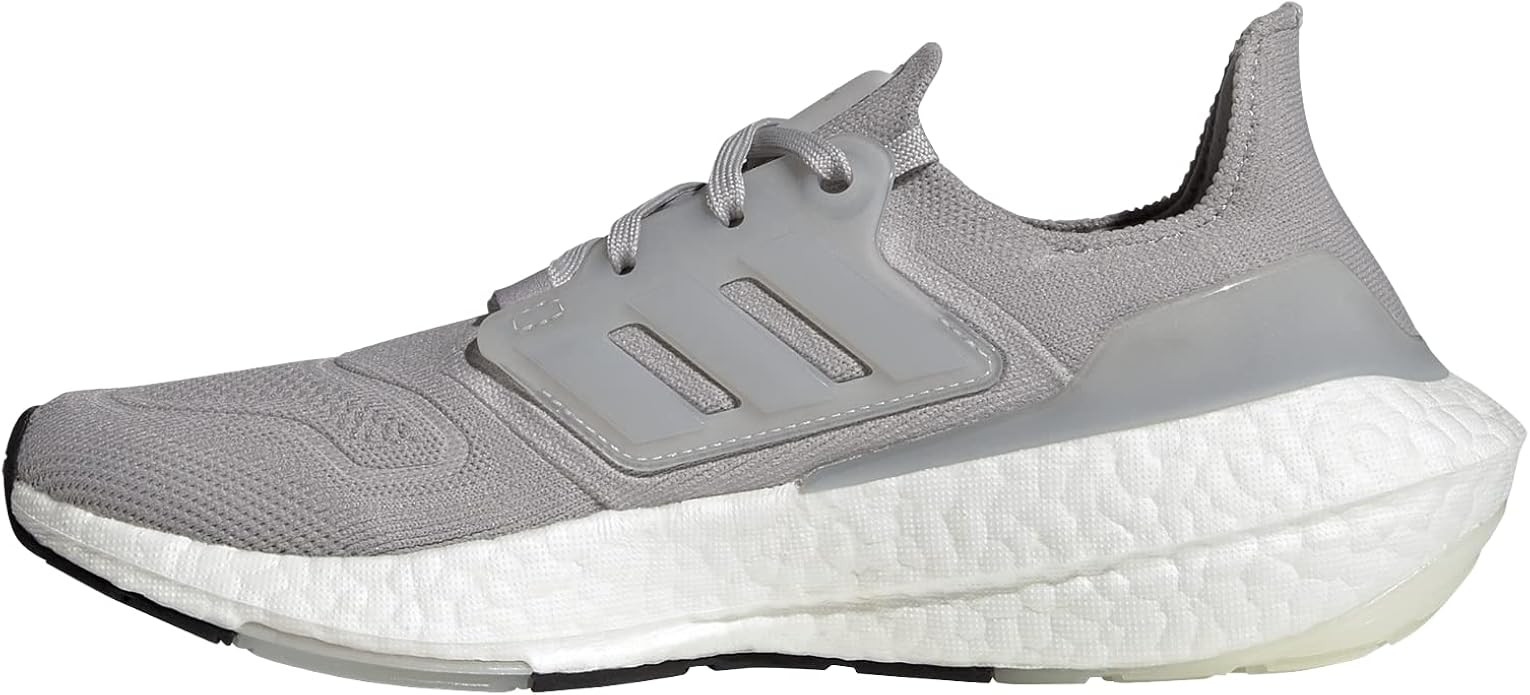 adidas Women's Ultraboost 22 Running Shoe | Amazon (US)